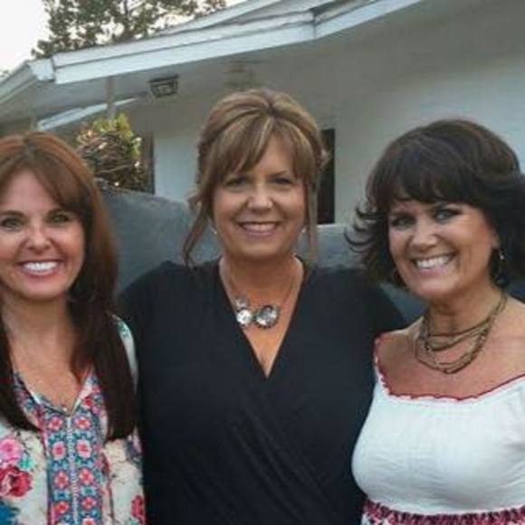 Meet your Posher, Laurie - Picture 1 of 1